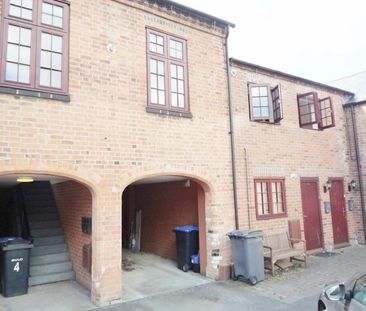 Flat to rent on - Photo 1