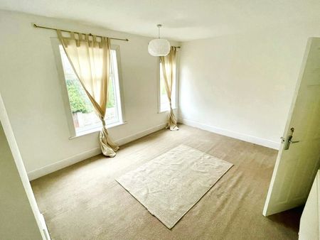 End of terrace house to rent on - Photo 3