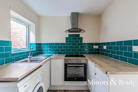2 bedroom terraced house to rent - Photo 3