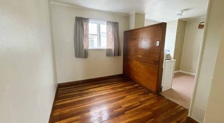 Levin - 3 Bedrooms - Photo 5