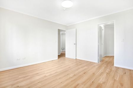 Tastefully Renovated, Sun-Kissed And Expansive, Executive Style Two Bedroom, Two Bathroom Apartment In The Heart Of Strathfield - Photo 3