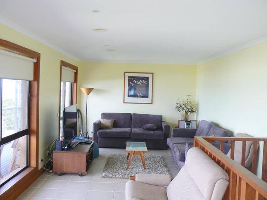 Skenes View- Panoramic ocean views - Photo 1