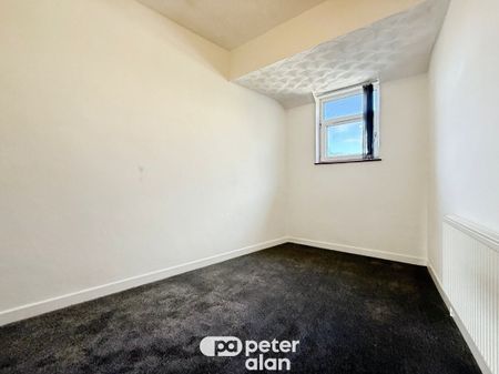 Moira Place, Place, CARDIFF - Photo 2