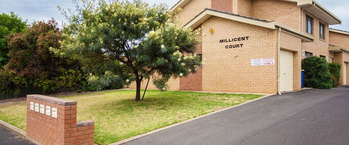 Townhouse in South Dubbo - Photo 1