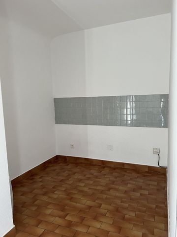 Location Appartement 1 pièce 31m² L AIGLE 61300 - Photo 5