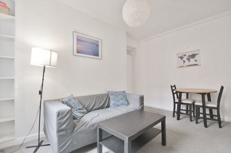 Latymer Court, Hammersmith Road, Hammersmith, London, W6 - Photo 4