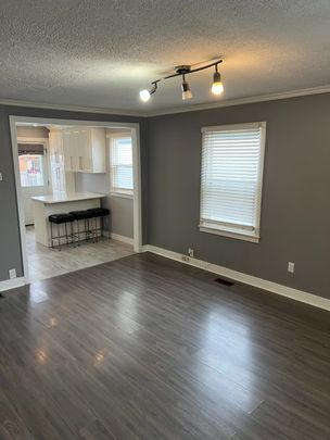 For Lease - 415 Welland Avenue, St. Catharines, Ontario - Photo 1