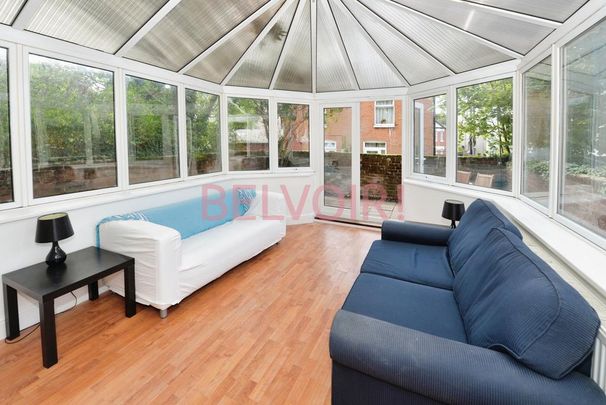 5 bedroom semi-detached house to rent - Photo 1