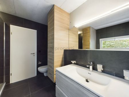 Modernes 5.5-Zimmer-Reihenhaus mit Keller, Pieterlen - Photo 4