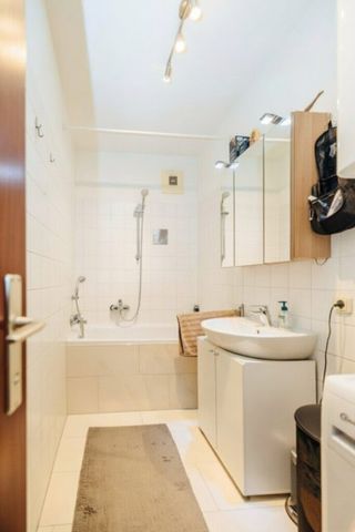 AB 01.02.2026 VERFÜGBAR I DG-WOHNUNG I 8010 GRAZ I AUGARTEN-NÄHE I BADEWANNE I SEHR HELL I TOLLE KÜCHE I BIM VOR DER HAUSTÜRE I PROJEKT WOHNEN - Foto 3