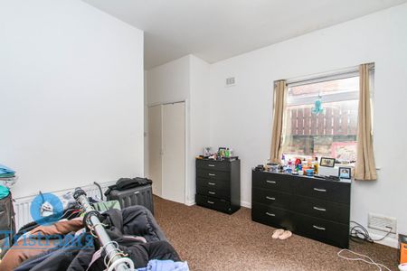 1 bed Ground Floor Flat for Rent - Photo 5