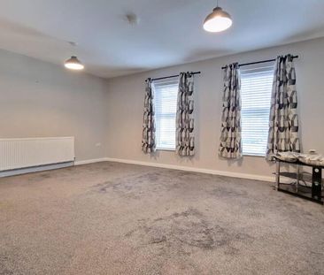 97 Cambric Court, Dromore, BT25 1TH - Photo 5