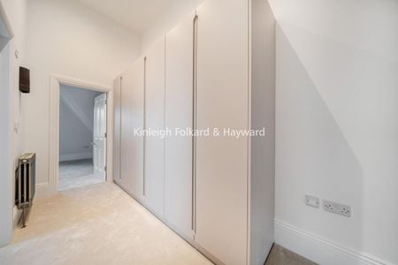 4 bedroom semi-detached house to rent - Photo 5