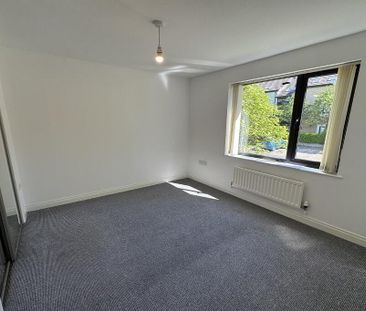 Apt 48, Skye Buildings, Drumadoon Square, Dundonald, Belfast, BT16 2QN - Photo 2