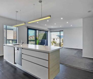 Two Bedroom City Apartment - Photo 5