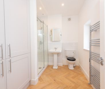 Windsor Road, Farnborough, Farnborough, GU14 - Photo 4