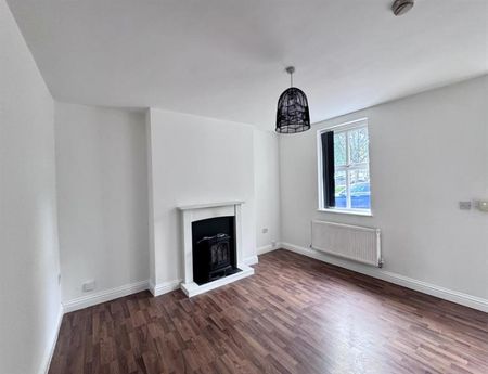 2 Bedroom Terraced Available Arranging tenancy - Photo 2