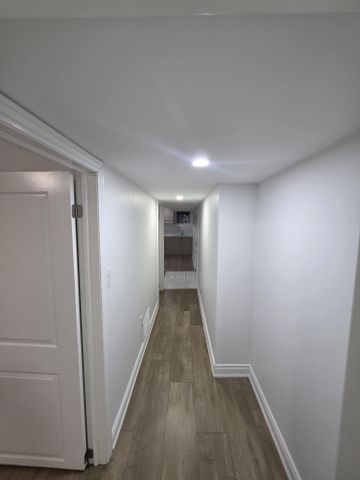 For Lease - 4264 Brandon Gate Drive Unit# Basement, Mississauga, Ontario - Photo 5