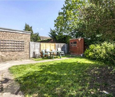 Nobles Way, Egham, Surrey, TW20 9RG - Photo 6