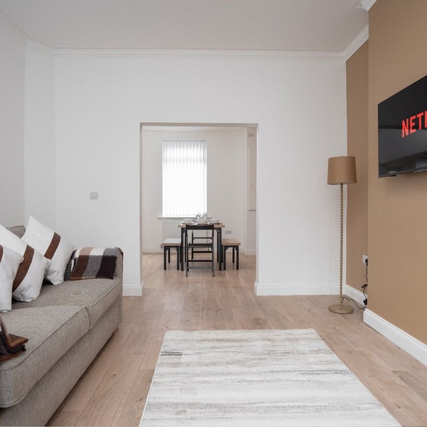 3 Bed End Terrace, Woodhall Road, L13 - Photo 1