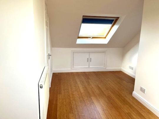 4 bedroom Link Detached - Campion Road, Hatfield - Photo 1