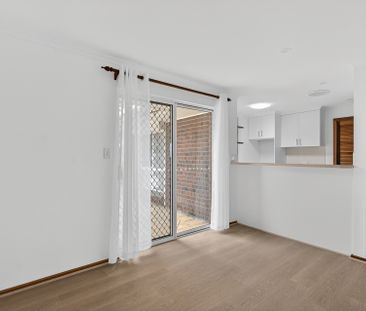 Open the door to coastal living - Photo 6