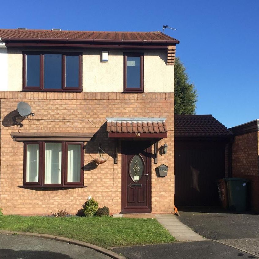 3 bedroom semi-detached house to rent - Photo 2