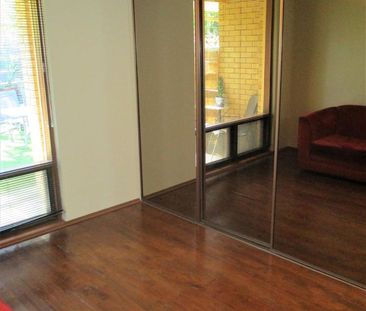 Furnished Courtyard Retreat - Private, Peaceful & Low Maintenance - Photo 5