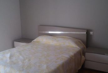 Quarto individual em apartamento novo junto ao Braga Parque