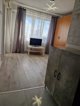 Piata sudului aleea secuilor confort 2 etaj 8 - Photo 1