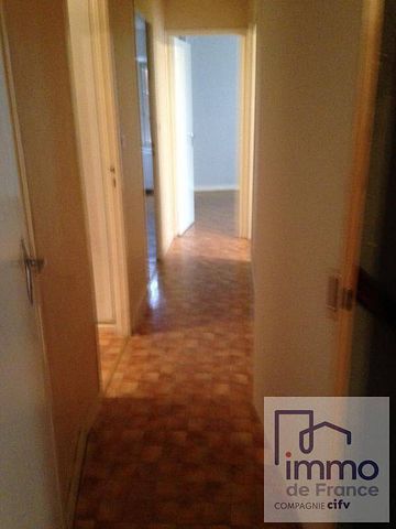 Location appartement t3 76 m² à Usson-en-Forez (42550) - Photo 3
