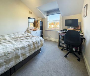 2 Bedroom Apartment - Photo 4