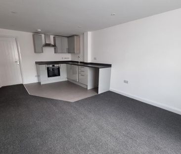 1 bedroom ground floor flat to rent - Photo 1