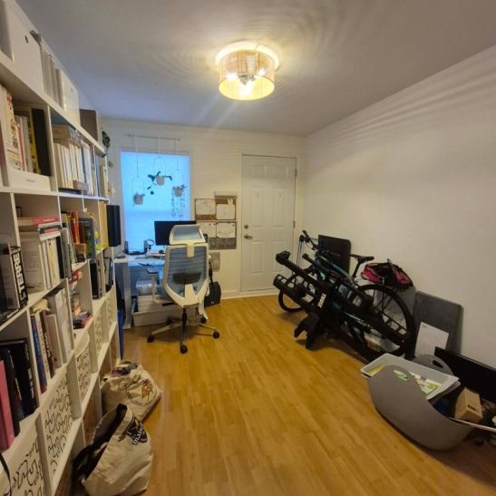 Appartement à louer - Montréal (Rosemont/La Petite-Patrie) (Shop Angus) Appartement à louer - Montréal (Rosemont/La Petite-Patrie) (Shop Angus) - Photo 1