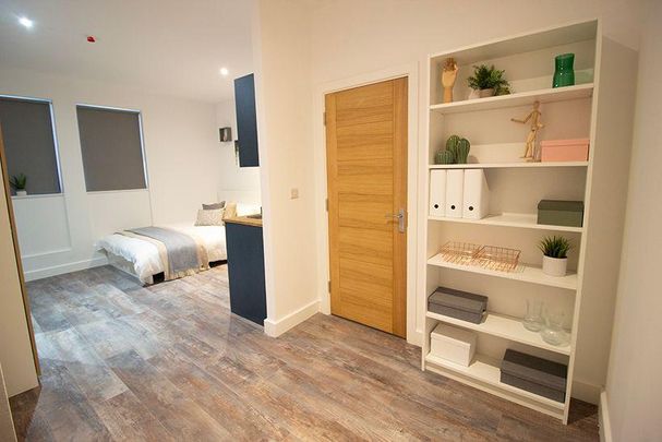 Studio to rent - Photo 1