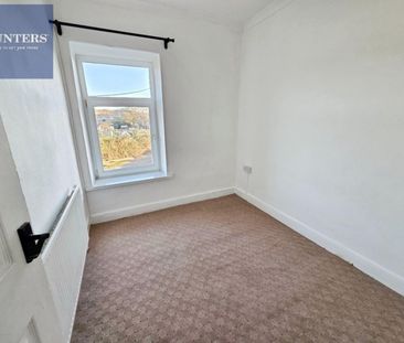 3 bedroom House To Let - Photo 4