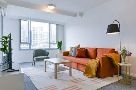 Exceptional Waterfront Living with Iconic Darling Harbour Views - Photo 2