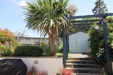 3 bedroom semi-detached house to rent - Photo 4