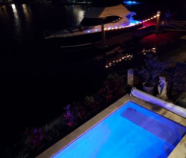 Home self contained accommodation - Photo 1