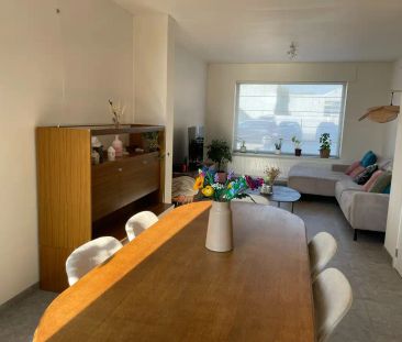 Twee slaapkamer gezinswoning (type halfopen) met ruim terras - Foto 2