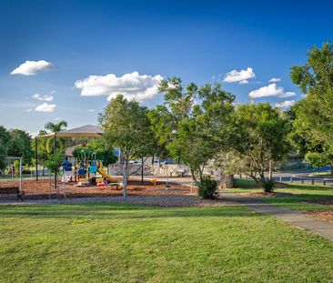 37 Denali Circuit, Warner QLD 4500 - House For Rent | Domain - Photo 3