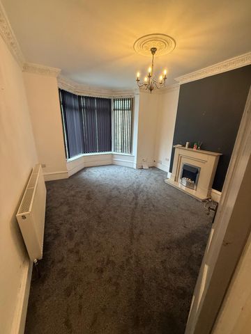 215 Firth Park Road, Sheffield, S5 6WW – Spacious 2-Bedroom Home - Photo 3