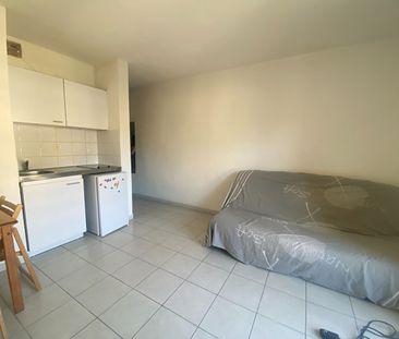 Location Appartement 1 pièce 18m² - Photo 3