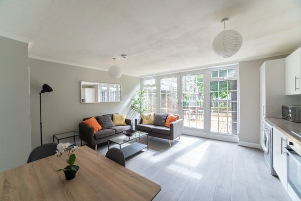 34 Hind Grove – Room 1 - Photo 1