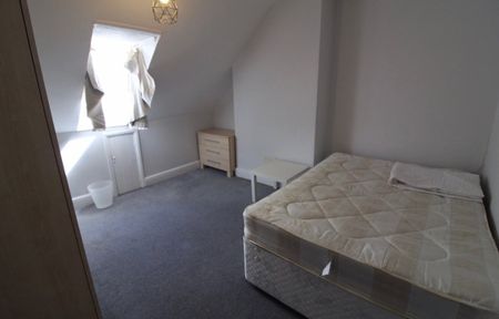 4 Bed Flat, Cotham Lawn Road, BS6 - Photo 5