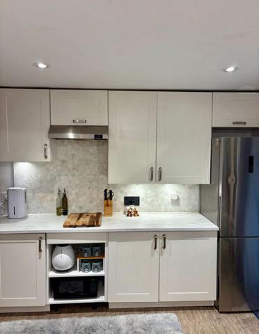 For Lease - 761 Kingston Road, Toronto, Ontario - Photo 2