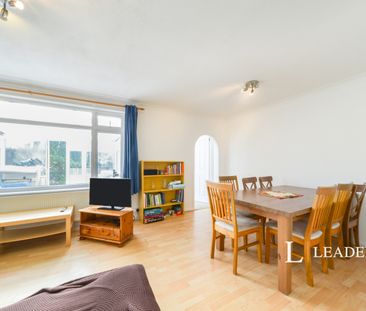 4 bedroom house to rent Hyde Avenue, EN6 - Photo 2
