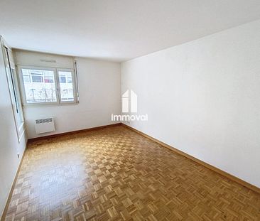 HALLES - Spacieux 3 pces de 81.25m² avec balcon, parking et gre - Photo 2