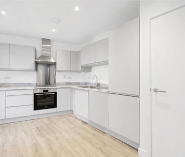 1 bedroom flat to rent - Photo 2