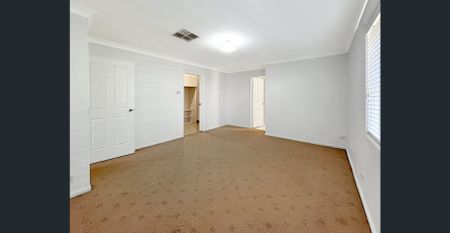 4 Bedroom home in Orana Heights - Photo 5